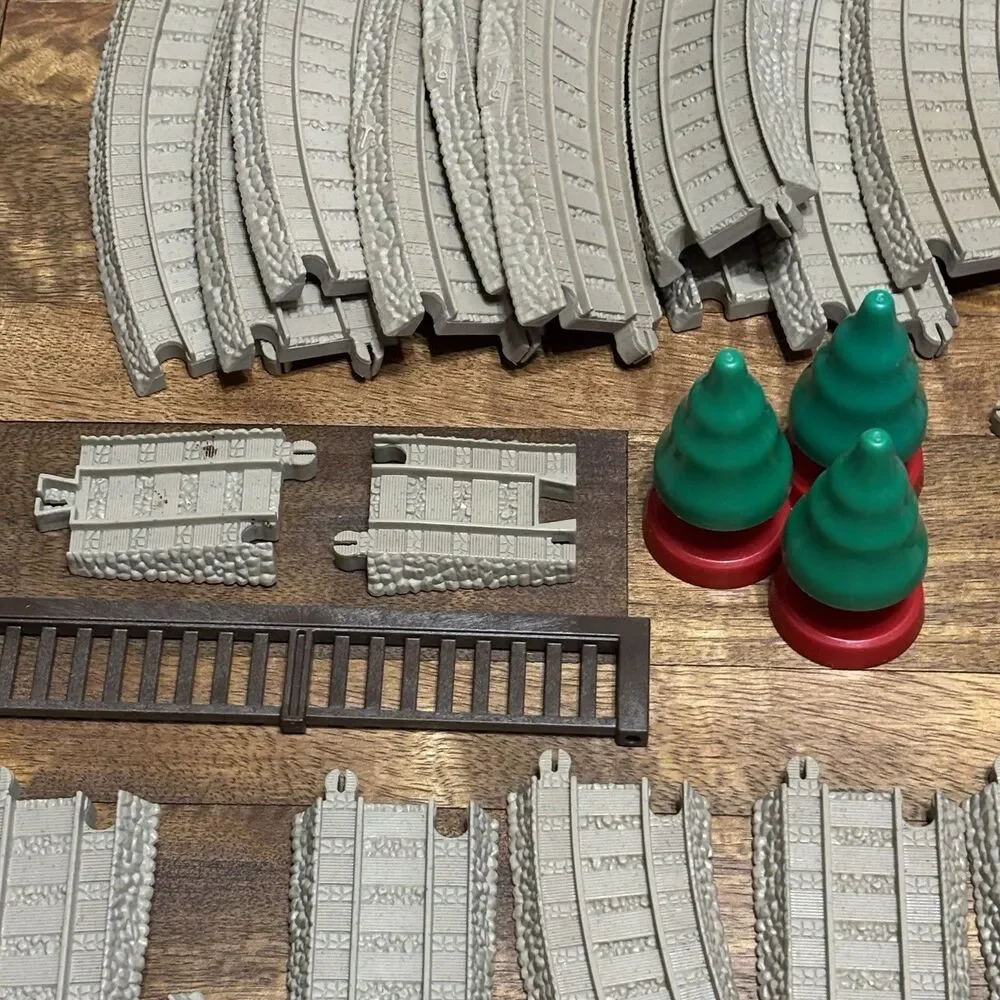 Lot 100 Pcs Thomas the Train Tracks Station Switches Gullane Hit Toy Trackmaster